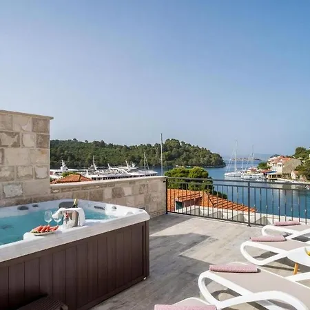 Seaside With A Swimming Pool Pomena, Mljet - 22317 * Pomena