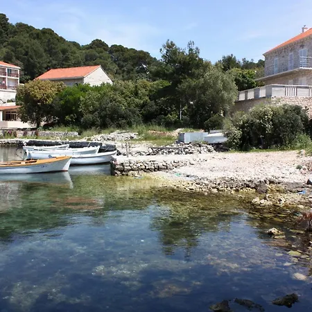 Family-friendly With Swimming Pool Pomena, Mljet - 22317 * פומנה