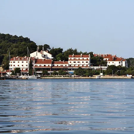 דירה Family-friendly With Swimming Pool Pomena, Mljet - 22317