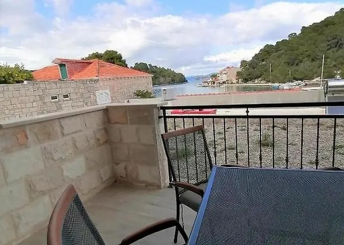 Family-friendly With Swimming Pool Pomena, Mljet - 22317 דירה