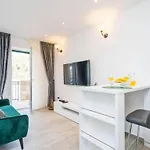 Family-friendly With Swimming Pool Pomena, Mljet - 22317 Lejlighed Pomena