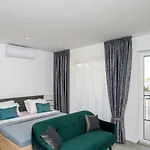 Family-friendly With Swimming Pool Pomena, Mljet - 22317 Lejlighed *