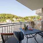 Family-friendly With Swimming Pool Pomena, Mljet - 22317 Lejlighed *