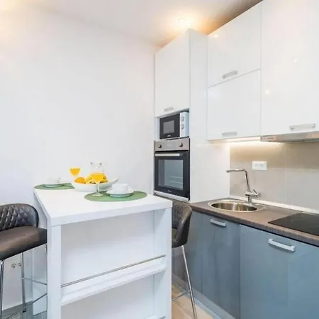 شقة Family-friendly With Swimming Pool Pomena, Mljet - 22317 بومينا