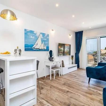 Family-friendly With Swimming Pool Pomena, Mljet - 22317 * 波梅纳