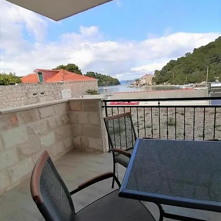 Family-friendly With Swimming Pool Pomena, Mljet - 22317 公寓