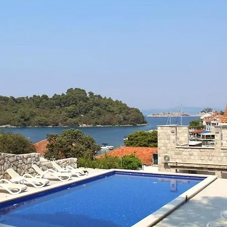 Family-friendly With Swimming Pool Pomena, Mljet - 22317 بومينا
