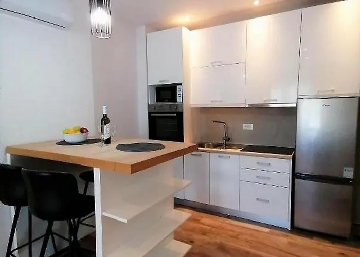 Family-friendly With Swimming Pool Pomena, Mljet - 22317 *