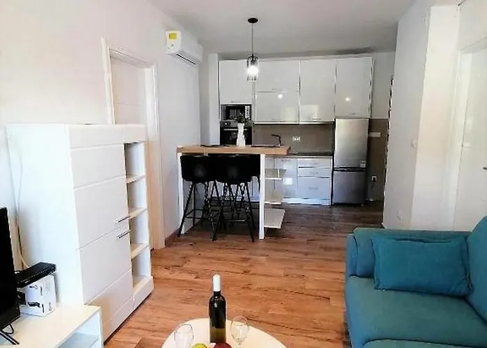 Apartamento Family-friendly With Swimming Pool Pomena, Mljet - 22317 *